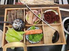 -娜姐鲜牛肉串串火锅(藏龙岛店)