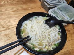-二哥米线 丽江店