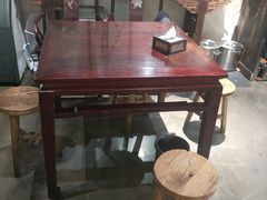 -八月美食小馆(银泰城总店)