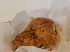麦辣鸡腿堡-麦当劳(静安寺店)