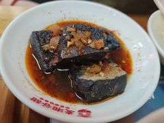 老长沙臭豆腐-呷佬·长沙手工米粉(金沙江路店)