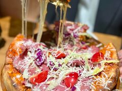 -Dragon Pizza•圆脸龙披萨·牛排餐厅