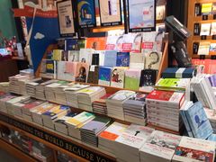 -西西弗书店&矢量咖啡(凯德晶萃广场店)