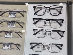 -博士眼镜(东莞东湖花园店)