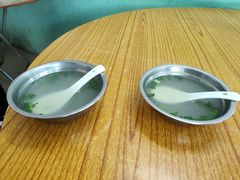 -灵山卢梅燕粉店