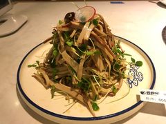 鸡蛋豆腐丝-蛙蛙叫干锅年代(簋街总店)