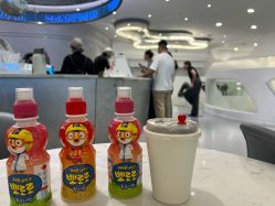 -MINI MARS 移动的空间站乐园·餐饮·派对(浦东金桥店)