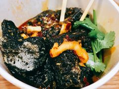 -黑色经典臭豆腐·湖南特产(步行街店)