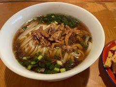 -矮子粉店1985·长沙米粉(湘春路店)