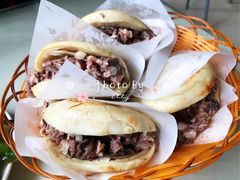 -闫家驴肉老店(华电一校店)