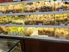 面包甜点陈列柜-生活林(河北路店)