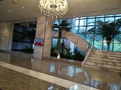 -上海虹桥西郊假日酒店