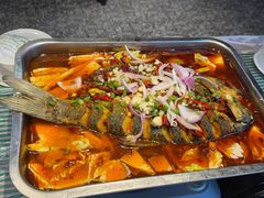 -老街烧烤大排档·地道湖北菜·龙虾馆(汉口火车站店)