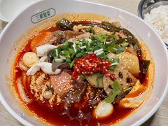 -三顾冒菜·麻辣烫(万达店)