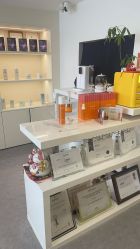 -JNK皮肤管理中心