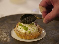 烟熏狗鱼蛋黄塔-Restaurant Paul Bocuse