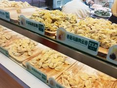 面包甜点陈列柜-袁记云饺(瞿溪路店)