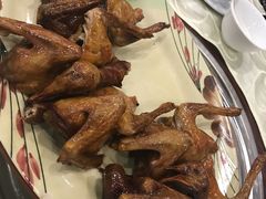 红烧乳鸽-时利和美食(东方广场店)
