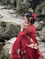 -一揽芳华汉服旗袍体验馆(拙政园店)