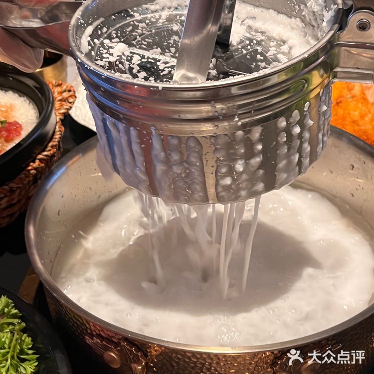 厅四季在同和金铂和白云湖金铂双店齐开啦