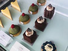 -UNI UNI(环亚凯瑟琳店)