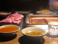 -老牌坊云南鱼豆花火锅(哈西万达店)