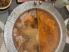 -牛YO寿喜烧·铁板烧和牛火锅自助(市府恒隆店)