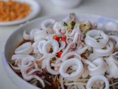 鱿鱼蒸豆腐-鑫悦楼煎蟹·16年海鲜大排档