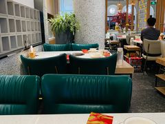 -三人行骨头王火锅(长寿店)