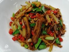 -味上湘菜馆(岳麓山店)