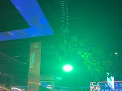 -路边边.炒菜烧烤.音乐餐厅(良乡长虹店)