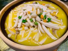 菌菇煨猪肚-洞庭土菜小炒馆(易发广场店)