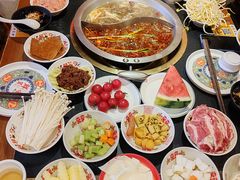 -沸炉重庆老火锅(军事博物馆店)