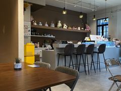 -Fridi Patisserie Cafe