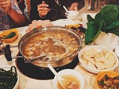 -一席地·本地鸡窝·杭帮鸡火锅(萧山银隆百货店)