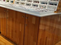 -MiRi眼镜连锁·蔡司·尼康控优点合作店(莘庄店)