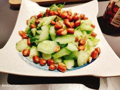 拍黄瓜花生米-月见山烧鸽子海鲜小串