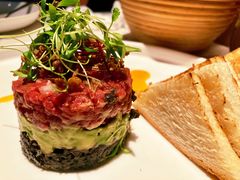 牛肉塔塔配牛油果黑橄榄酱-Solo(衡山路店)