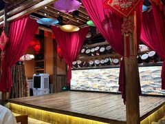 -老滇山寨•云南特色菜•地方菜•民族风情歌舞表演(金碧店)