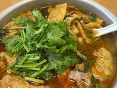 -丽丽三鲜螺蛳粉(田林路店)