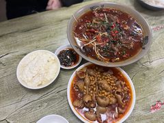 水煮蹄花-豆花饭(新华路店)