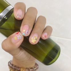 -雅洁美甲美睫
