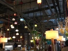 大堂-枫叶林咖啡(华商店)