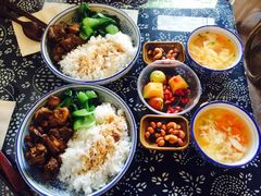 -蜗牛小馆醉乡民谣云南菜(惠新西里店)