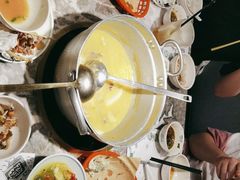 -禄婶鸡煲·打边炉