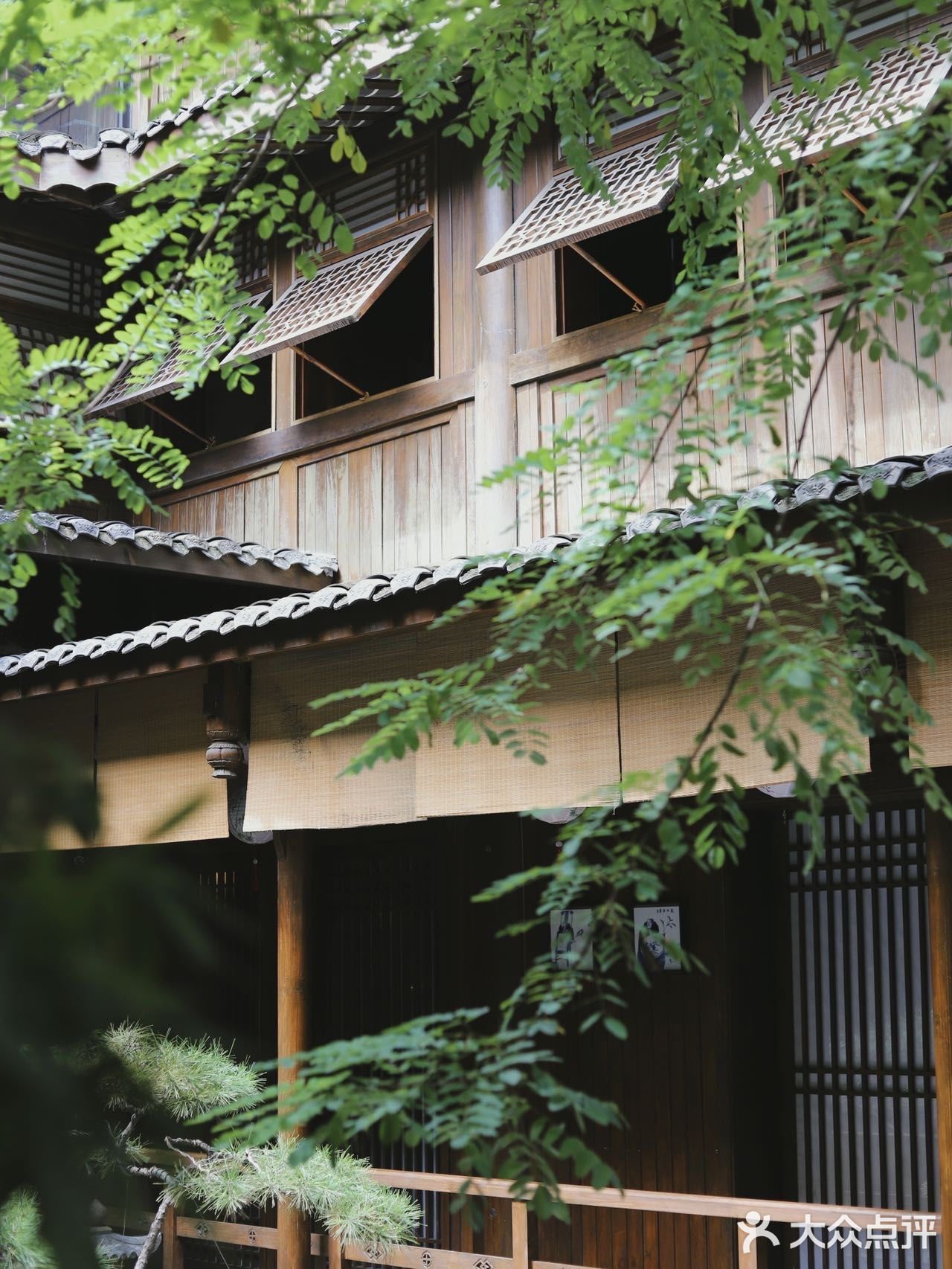 芳香景｜藏于闹市归于静谧的米其林餐厅 在成都市区