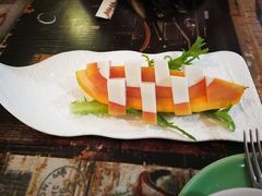 -玖月时尚泰式餐厅