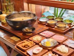-银米·云南传统过桥米线(双廊黑金冠店)