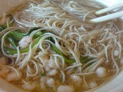 吃过几口的虾仁面-朱鸿兴面馆(镇湖店)