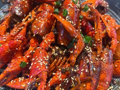 -肥肥虾庄·金牌油焖大虾(首义路店)